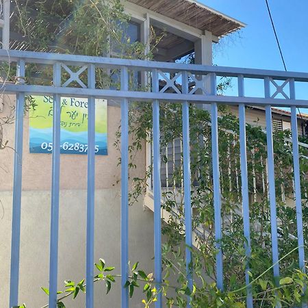 Villa בין יער לים à Shelomi Extérieur photo